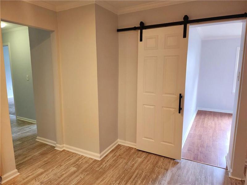 Image for property 713 Campbell Circle, Atlanta, GA 30354