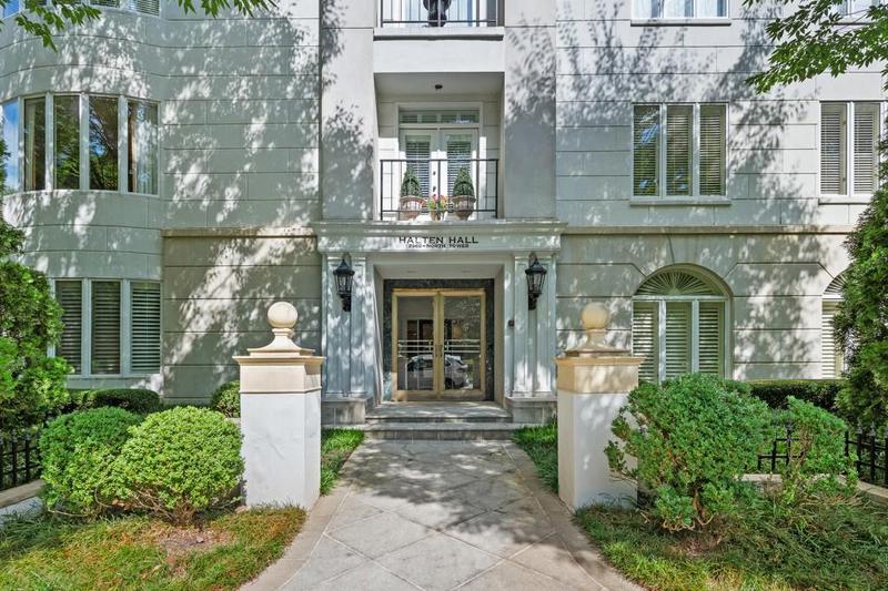 Image for property 2960 Pharr Court N2, Atlanta, GA 30305