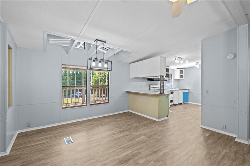 Image for property 10 Shady Lane, Dahlonega, GA 30533