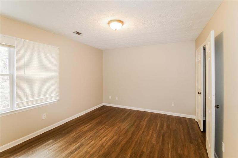 Image for property 2848 Creekwood Drive, Snellville, GA 30078