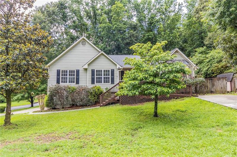 Image for property 10 Mariner Way, Acworth, GA 30102