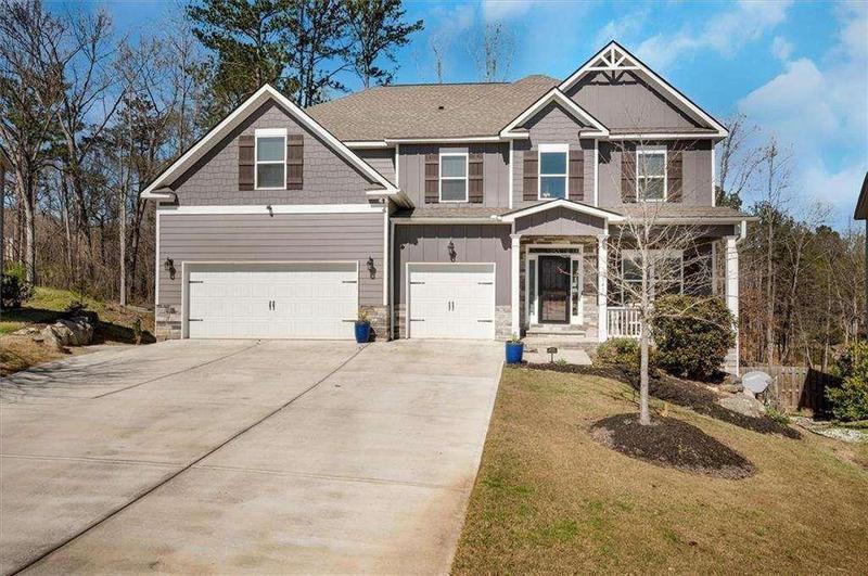 Image for property 541 Glen Abbey Circle, Mableton, GA 30126