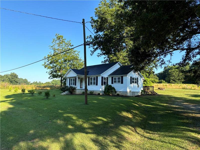 Image for property 1031 Ga Hwy 59, Commerce, GA 30530