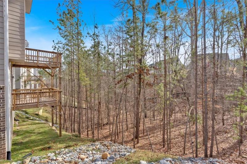 Image for property 28 Lakewood Court, Cartersville, GA 30120