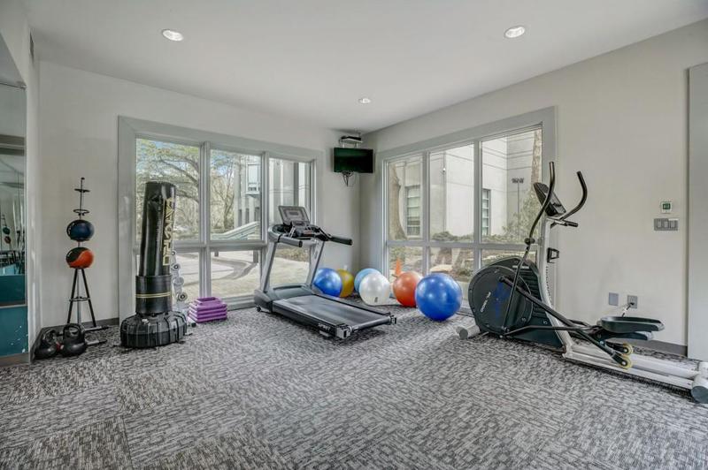 Image for property 2870 Pharr Court South 1409, Atlanta, GA 30305