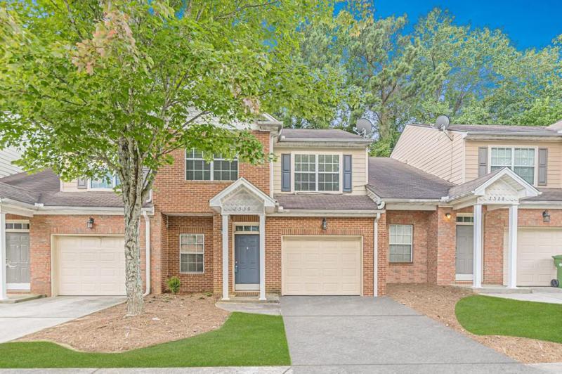Image for property 2530 Laurel Circle, Atlanta, GA 30311
