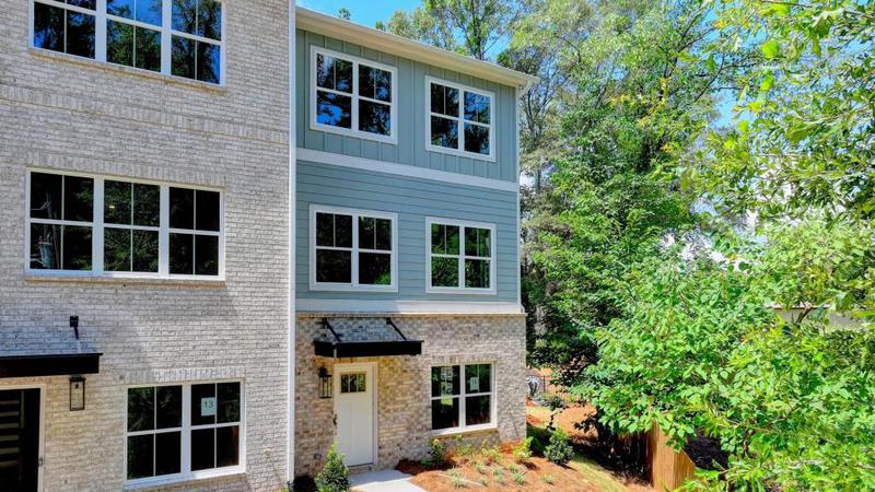 Image for property 5443 Blossomwood Trail, Mableton, GA 30126