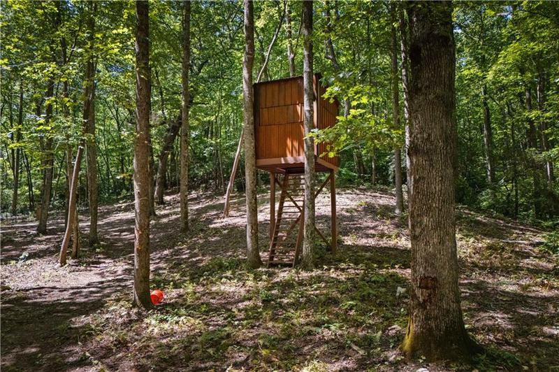 Image for property 430 Sassafras Mountain Laurel Lane, Jasper, GA 30143