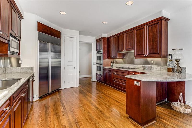 Image for property 750 Park Avenue 8E, Atlanta, GA 30326