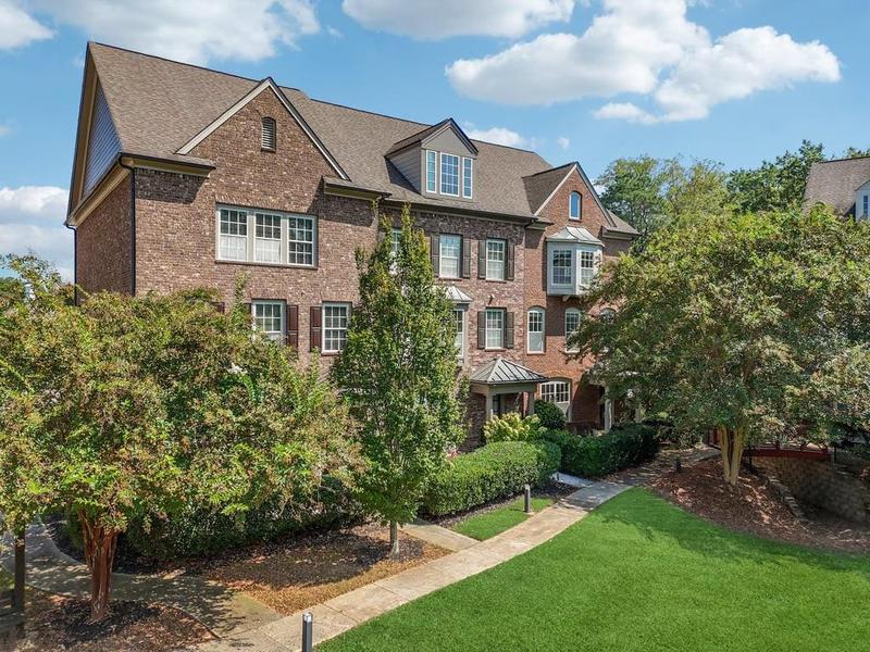 Image for property 550 Micayne Circle 1, Smyrna, GA 30082