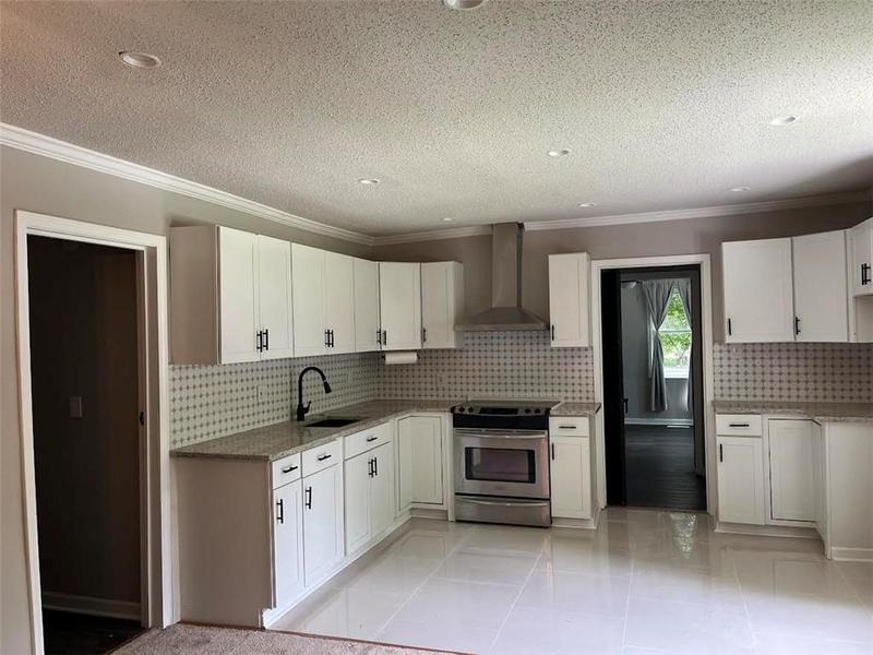 Image for property 33 Stratford Drive, Atlanta, GA 30311