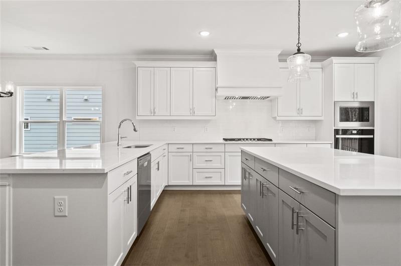 Image for property 319 Summerville Lane, Athens, GA 30606