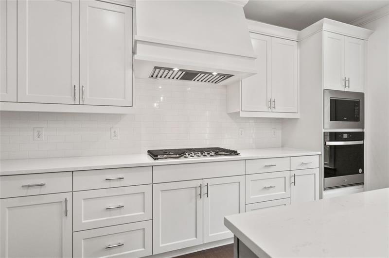 Image for property 319 Summerville Lane, Athens, GA 30606