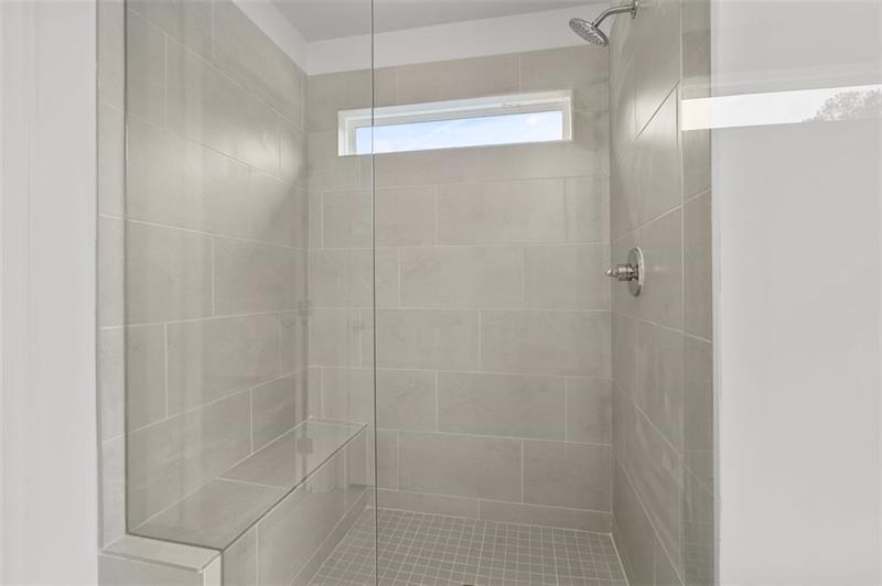 Image for property 319 Summerville Lane, Athens, GA 30606