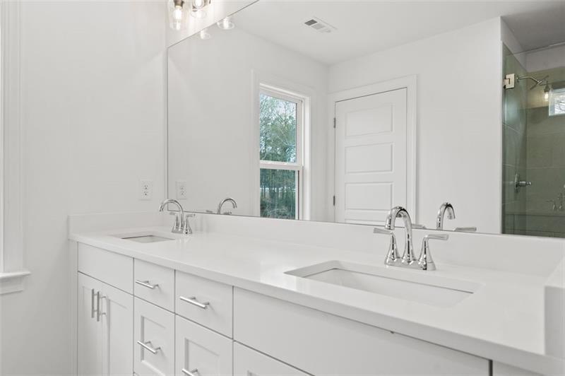 Image for property 319 Summerville Lane, Athens, GA 30606