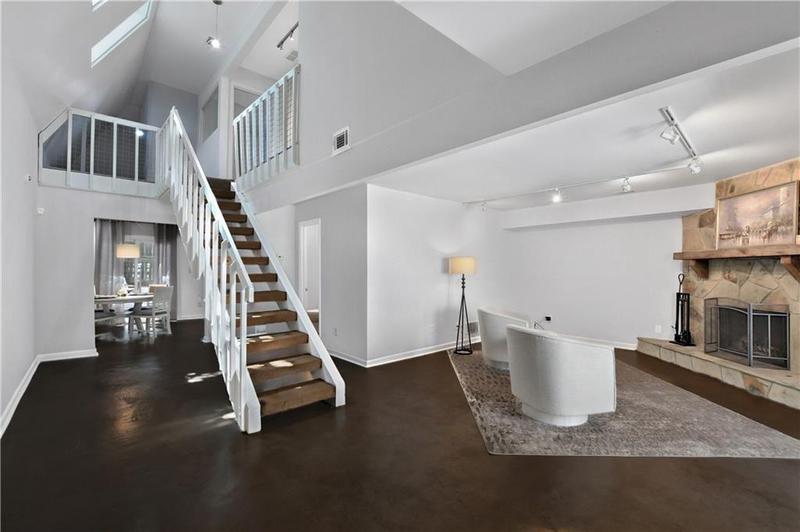 Image for property 946 Bobcat Court, Marietta, GA 30067