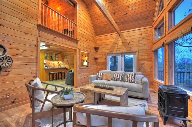 Image for property 61 Woodstock Drive, Blue Ridge, GA 30513