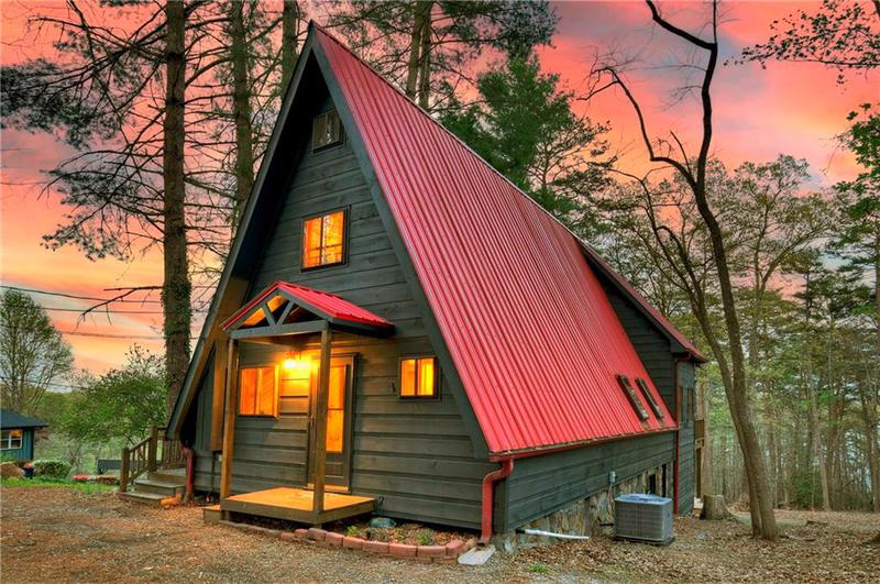Image for property 61 Woodstock Drive, Blue Ridge, GA 30513