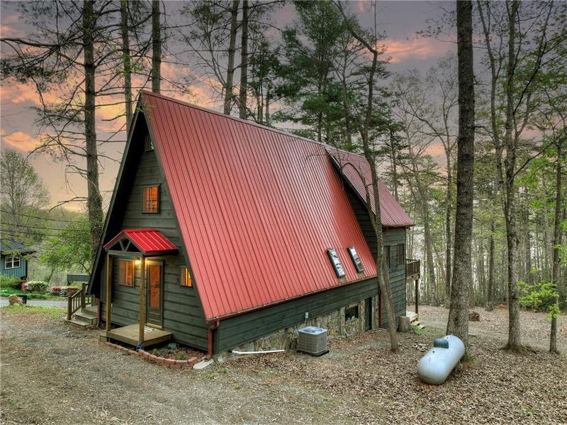 Image for property 61 Woodstock Drive, Blue Ridge, GA 30513
