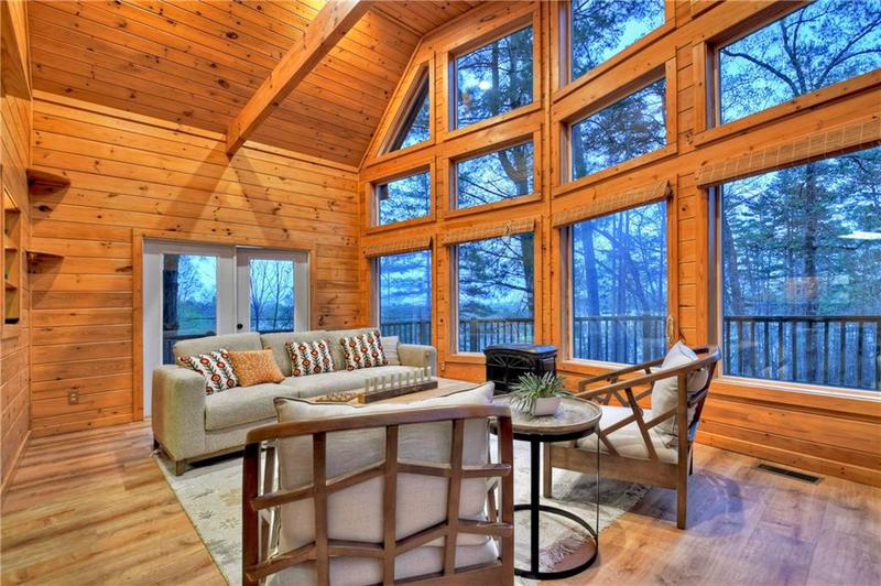 Image for property 61 Woodstock Drive, Blue Ridge, GA 30513