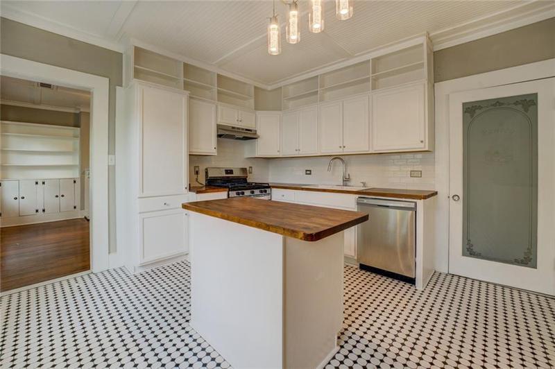 Image for property 31 Broad Street, Porterdale, GA 30014