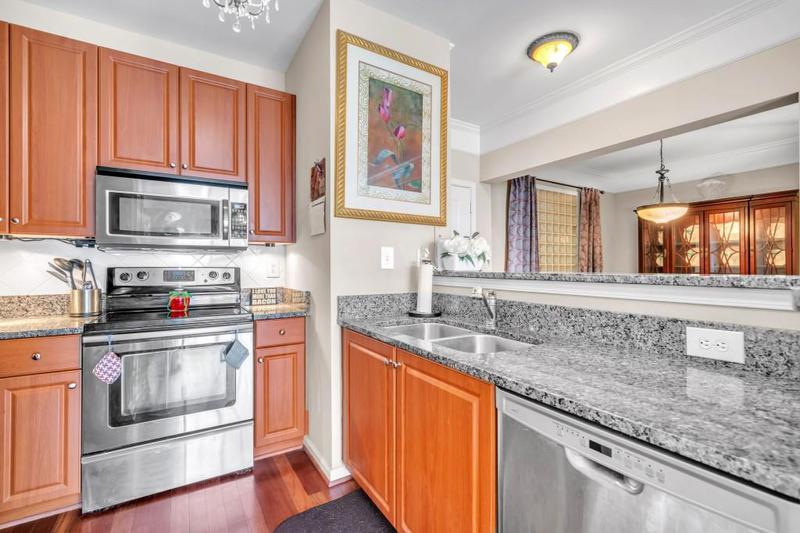 Image for property 10 Perimeter Summit Boulevard 4208, Brookhaven, GA 30319