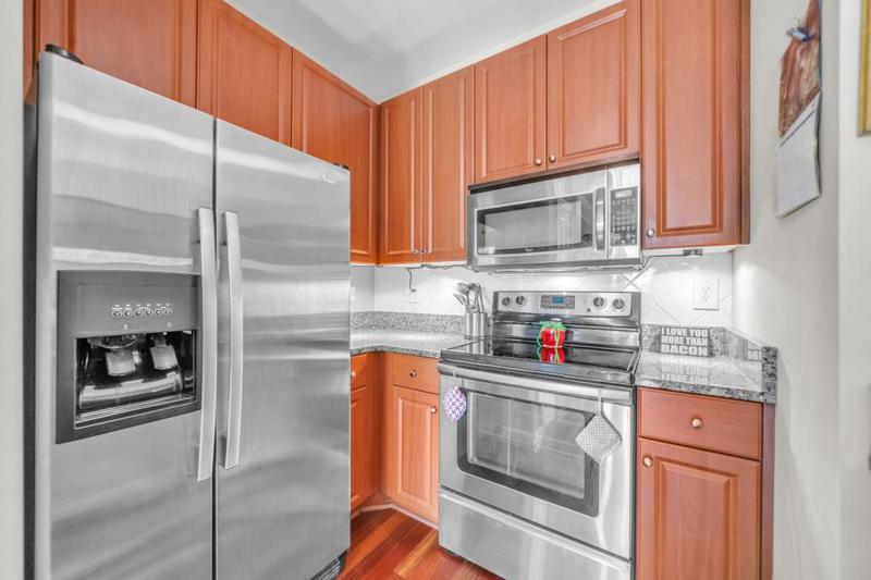 Image for property 10 Perimeter Summit Boulevard 4208, Brookhaven, GA 30319