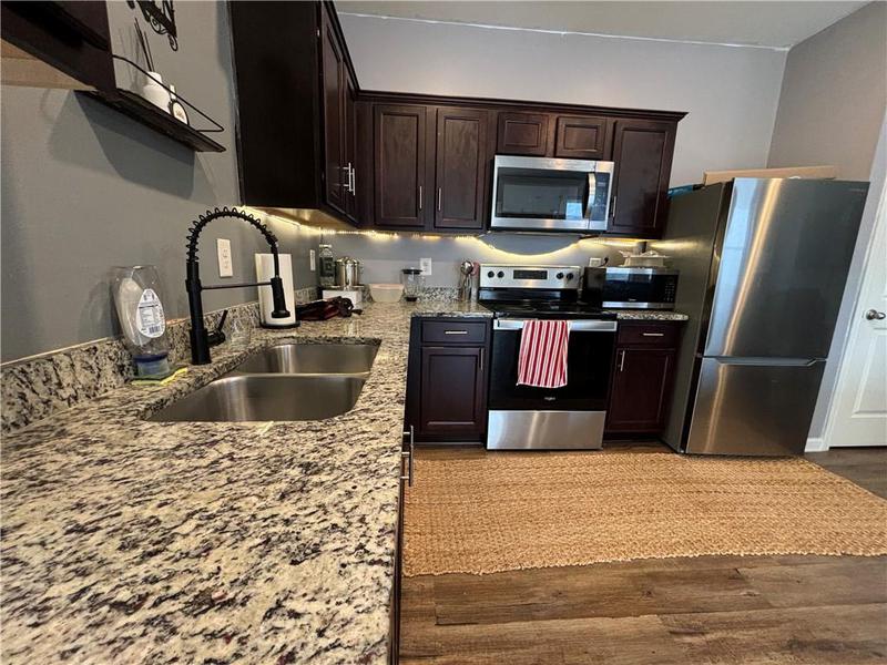 Image for property 3333 Tarian Way, Decatur, GA 30034