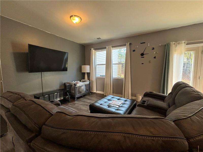 Image for property 3333 Tarian Way, Decatur, GA 30034