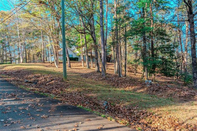Image for property 32 Muscogee Drive, Ellijay, GA 30540
