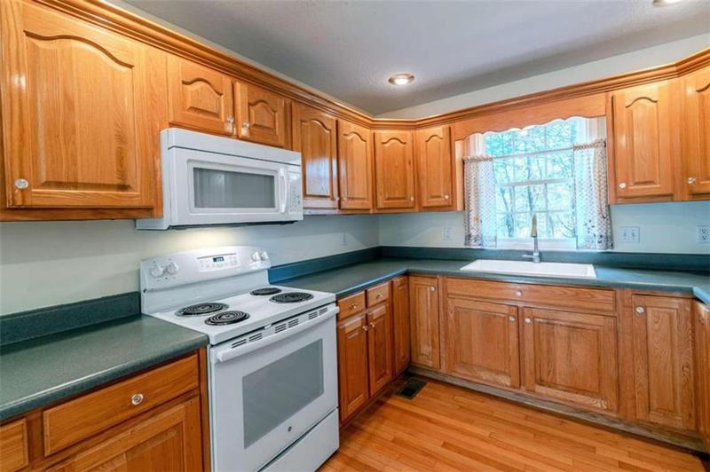 Image for property 32 Muscogee Drive, Ellijay, GA 30540