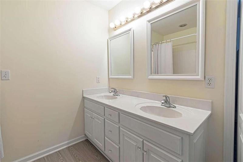 Image for property 32 Muscogee Drive, Ellijay, GA 30540