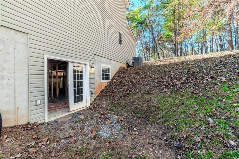 Image for property 32 Muscogee Drive, Ellijay, GA 30540