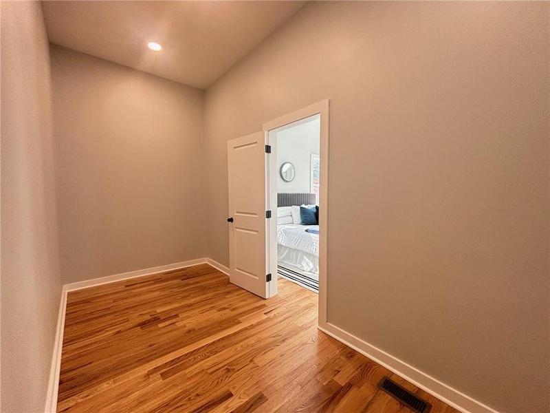 Image for property 984 Mcdaniel Street, Atlanta, GA 30310