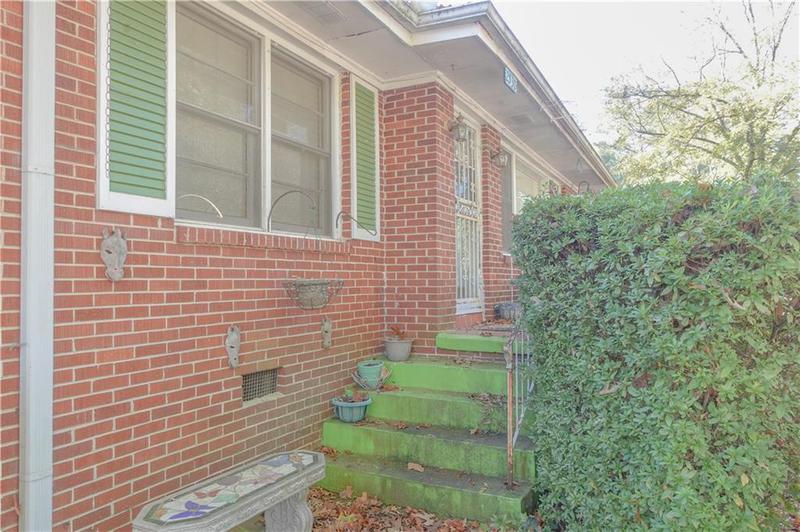 Image for property 2530 Bryan Circle, Atlanta, GA 30344