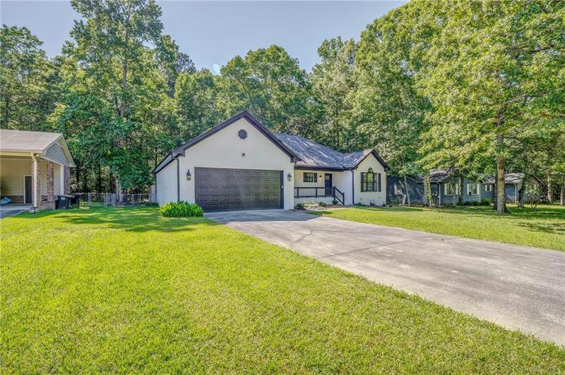 Image for property 14 Brook Valley Court, Rome, GA 30165