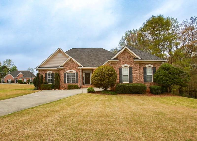 Image for property 118 Jasmine Way, Carrollton, GA 30180