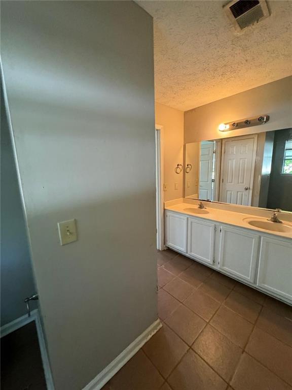 Image for property 5129 Oaktree Trail, Lithonia, GA 30038