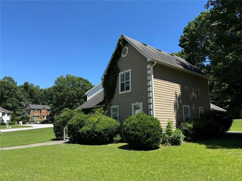 Image for property 5129 Oaktree Trail, Lithonia, GA 30038