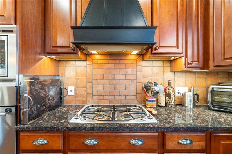 Image for property 4068 Andover Circle, Mcdonough, GA 30252