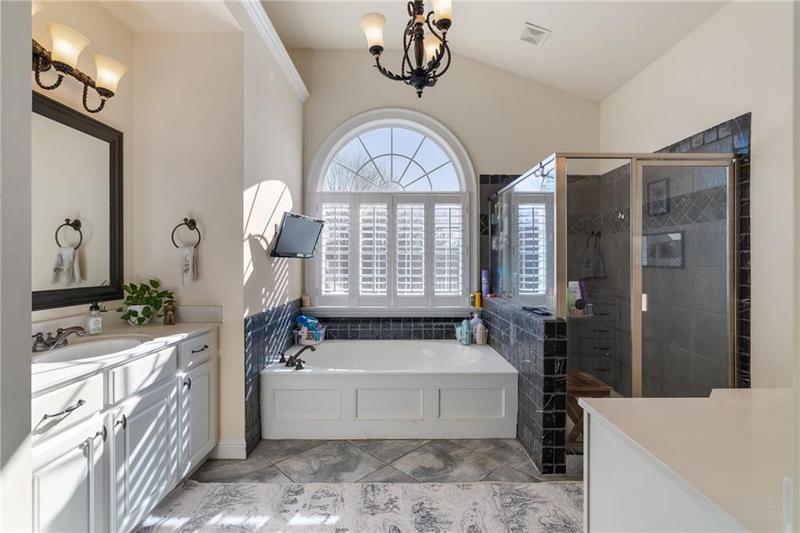 Image for property 4068 Andover Circle, Mcdonough, GA 30252
