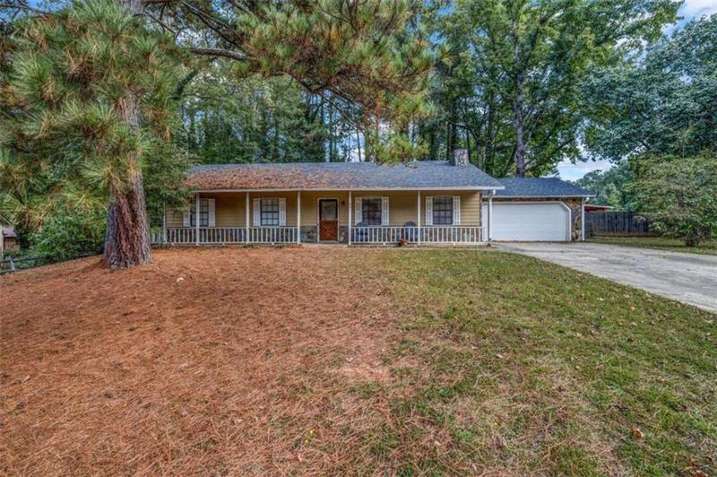 Image for property 621 Blue Flag Lane, Fairburn, GA 30213