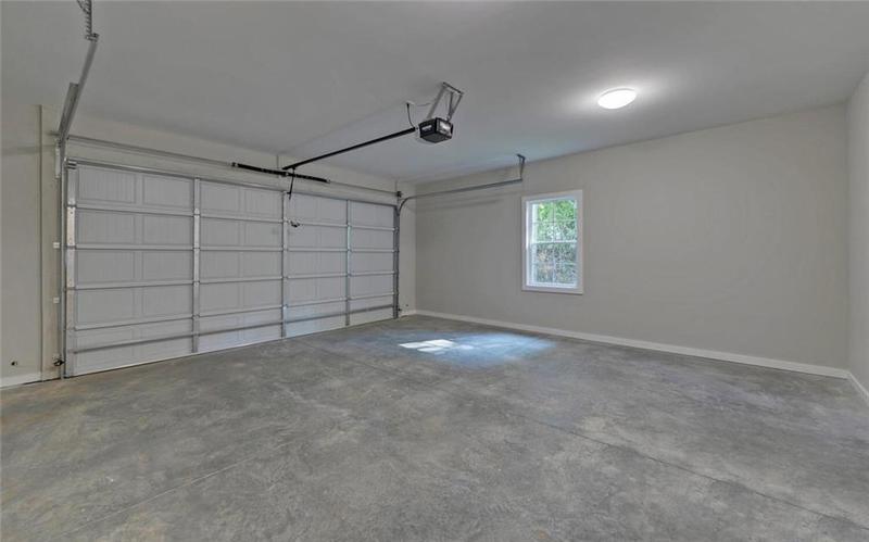 Image for property 16 Brekshire Drive, Cleveland, GA 30528
