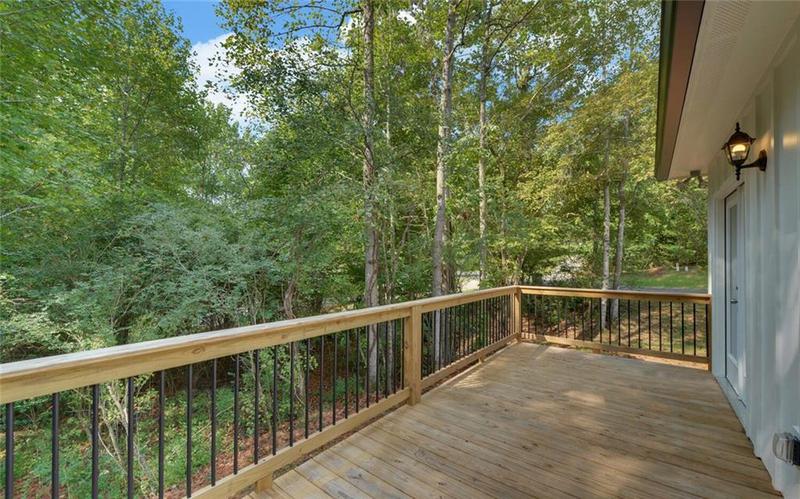 Image for property 16 Brekshire Drive, Cleveland, GA 30528
