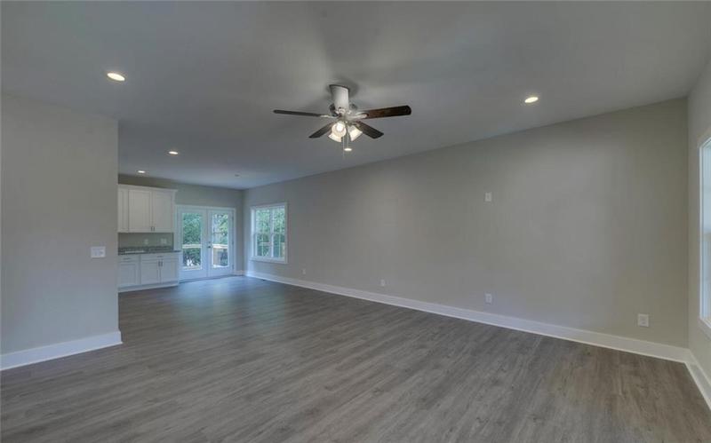Image for property 16 Brekshire Drive, Cleveland, GA 30528