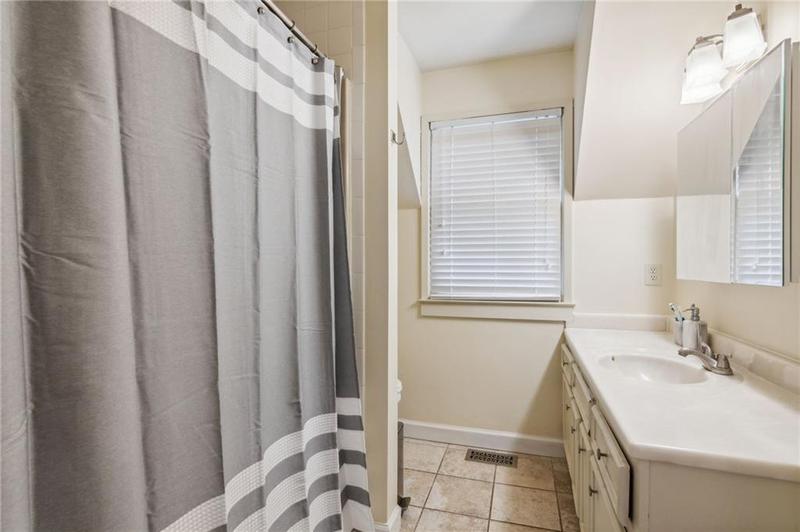 Image for property 2501 Katherine Circle, Gainesville, GA 30506