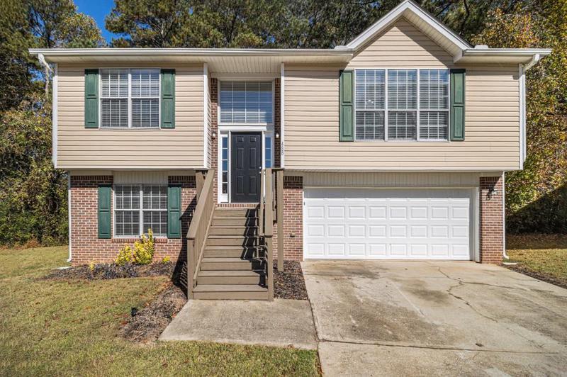 Image for property 488 Barclay Court, Stone Mountain, GA 30083