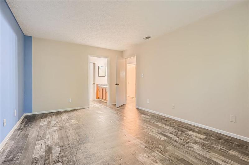 Image for property 6822 Glenridge Drive A, Sandy Springs, GA 30328