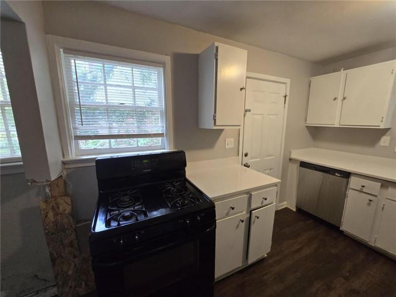 Image for property 235 Whitaker Circle, Atlanta, GA 30314