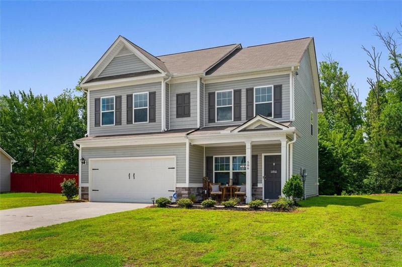 Image for property 586 Collington Circle, Dalton, GA 30721